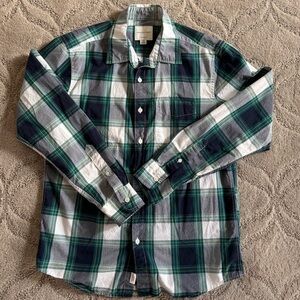 AE Men’s Button Up Plaid Shirt
